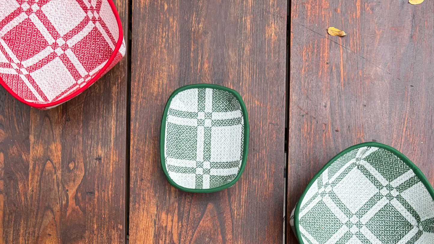 Bergman Basket in Holly Berry